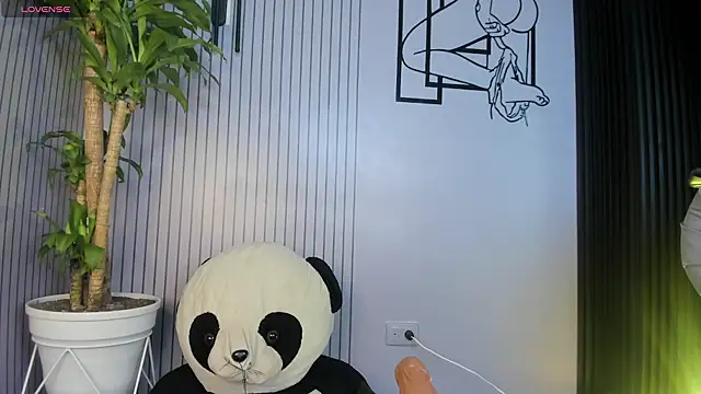 Snapshot of Im_perla_ chatting on October 29, 2025, 6:20 pm Im perla online show from October 29, 2025, 6:20 pm