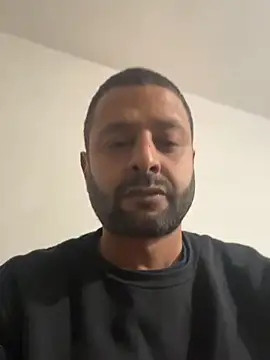 anaahmed30 online show from April 6, 2026, 10:11 pm