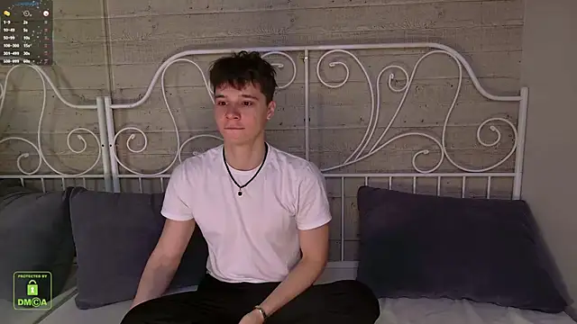 AnthonyHall online show from December 4, 2025, 3:32 pm