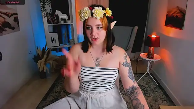 lunaalli online show from September 18, 2025, 5:15 pm