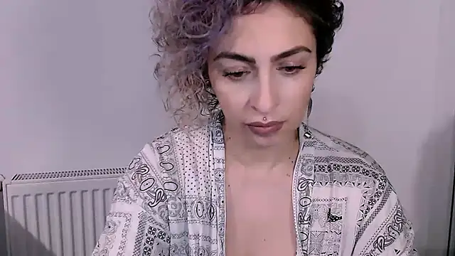 Snapshot of AAARUNY chatting on February 23, 2026, 6:38 pm AAARUNY online show from February 23, 2026, 6:38 pm