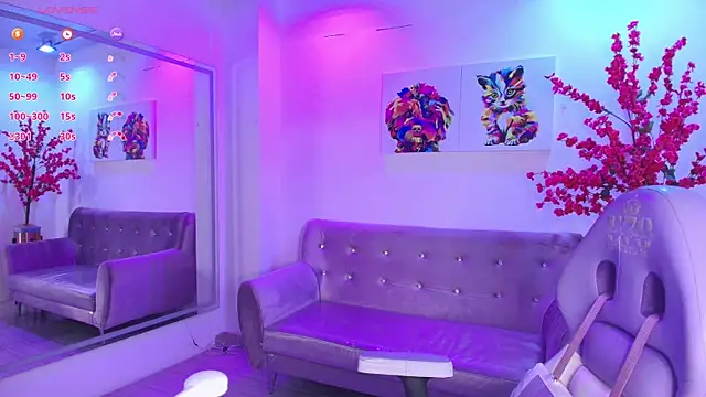 Antonella wild online show from April 22, 2026, 3:42 am