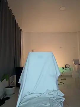 Snapshot of 18_salo chatting on September 11, 2025, 4:23 am 18 salo online show from September 11, 2025, 4:23 am