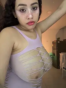 Snapshot of 18_salo chatting on October 26, 2025, 4:18 am 18 salo online show from October 26, 2025, 4:18 am