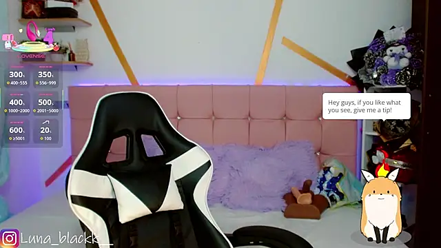 Luna blackk online show from December 17, 2025, 9:21 pm