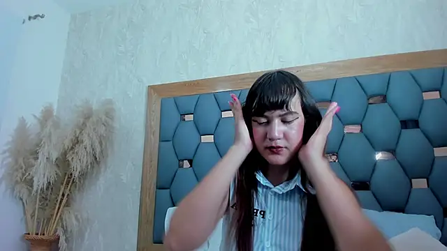 Snapshot of juliette_pretty_ chatting on October 3, 2025, 7:11 pm juliette pretty online show from October 3, 2025, 7:11 pm