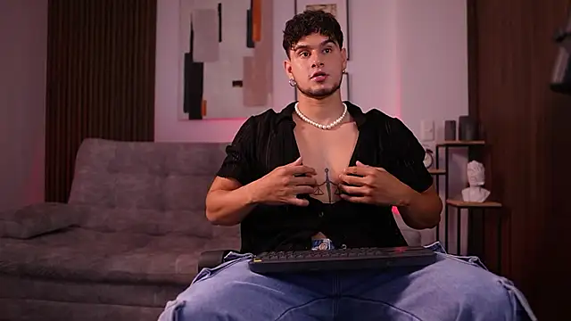 DaviesBrown online show from December 15, 2025, 9:19 pm