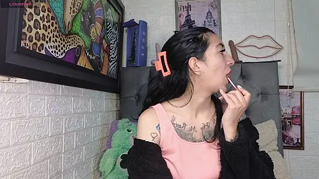 SALOME KORLAND online show from September 9, 2025, 3:22 pm