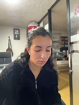 SALOME KORLAND online show from April 20, 2026, 12:41 pm