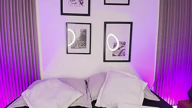 ashlycarteer online show from April 13, 2026, 2:06 am