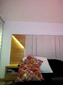 David tatto1 online show from September 9, 2025, 2:44 am