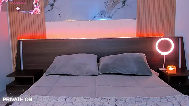 samanthaa moon online show from April 8, 2026, 11:16 pm