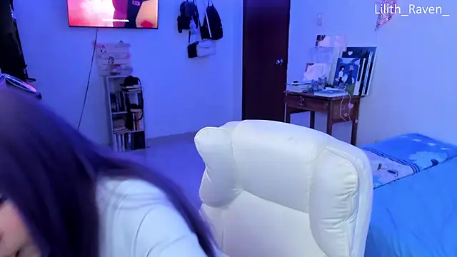 Lilith Raven  online show from September 11, 2025, 3:06 am