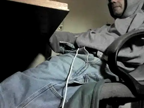 skateboy78 online show from March 13, 2025, 10:57 am