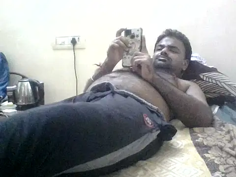 sree4143 online show from October 14, 2025, 5:03 pm