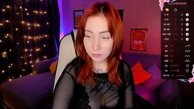 deboramoore online show from October 8, 2025, 2:20 am