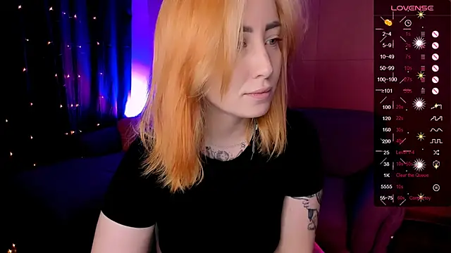 Snapshot of deboramoore chatting on June 12, 2026, 2:10 am deboramoore online show from June 12, 2026, 2:10 am