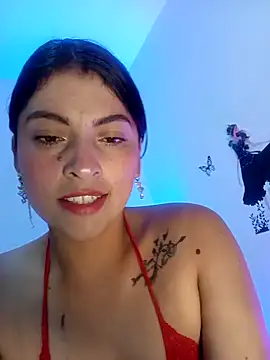 Snapshot of Fox_Roxxan chatting on November 5, 2025, 2:11 am Fox Roxxan online show from November 5, 2025, 2:11 am