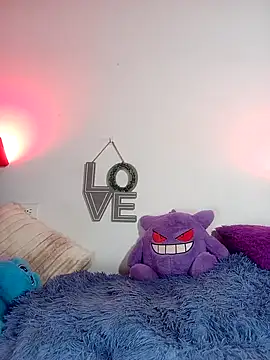 Snapshot of Fox_Roxxan chatting on November 14, 2025, 1:15 am Fox Roxxan online show from November 14, 2025, 1:15 am