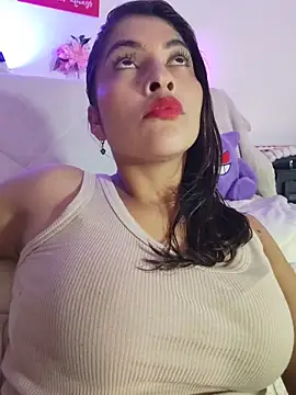 Snapshot of Fox_Roxxan chatting on February 24, 2026, 1:58 am Fox Roxxan online show from February 24, 2026, 1:58 am