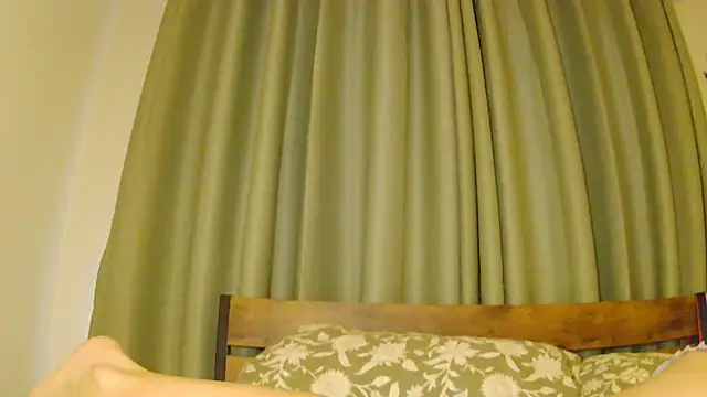 Snapshot of FieryAutumn_25X chatting on February 9, 2026, 7:34 am FieryAutumn 25X online show from February 9, 2026, 7:34 am