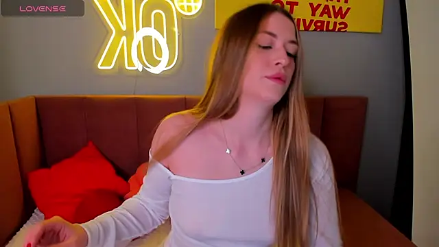 StacyWells online show from April 22, 2026, 2:36 am