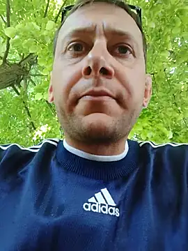 Snapshot of Alessio1987 chatting on May 21, 2026, 9:38 am Alessio1987 online show from May 21, 2026, 9:38 am