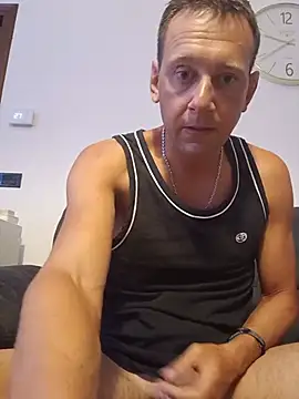 Snapshot of Alessio1987 chatting on June 25, 2026, 7:40 pm Alessio1987 online show from June 25, 2026, 7:40 pm