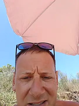 Snapshot of Alessio1987 chatting on August 1, 2026, 10:14 am Alessio1987 online show from August 1, 2026, 10:14 am