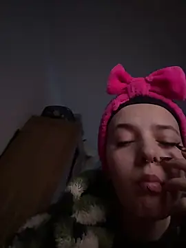 Snapshot of 666lina420 chatting on March 8, 2026, 6:44 pm 666lina420 online show from March 8, 2026, 6:44 pm