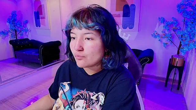 Ritsuka berry online show from April 14, 2026, 6:47 pm