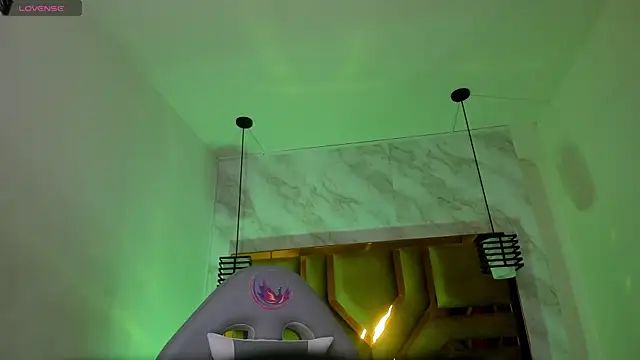 Luciifeer  online show from October 30, 2025, 6:52 pm