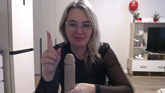 EleanoraDream online show from March 24, 2026, 7:13 am