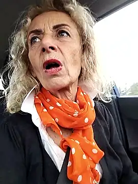 Snapshot of clarabell4 chatting on January 15, 2026, 7:57 am clarabell4 online show from January 15, 2026, 7:57 am