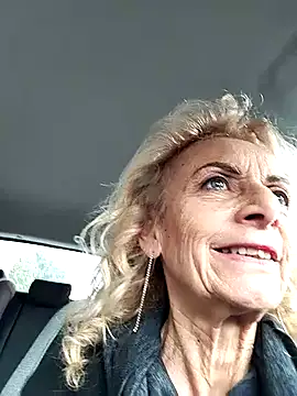 Snapshot of clarabell4 chatting on February 27, 2026, 8:14 am clarabell4 online show from February 27, 2026, 8:14 am