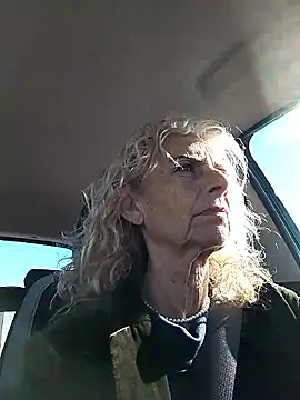 clarabell4 online show from April 24, 2026, 7:00 am