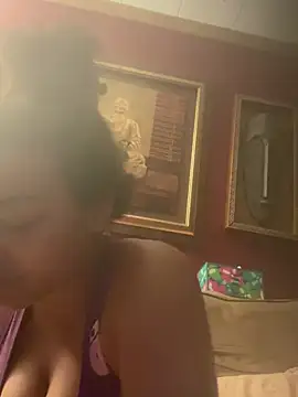 nuttybutter999999 online show from June 23, 2026, 6:22 am
