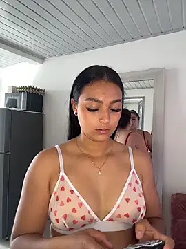 nicolexxaleja online show from March 27, 2026, 5:56 pm