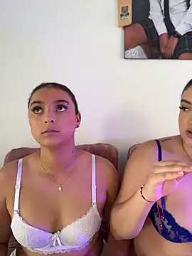 nicolexxaleja online show from May 19, 2026, 2:23 pm