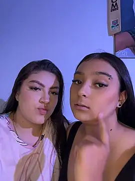 nicolexxaleja online show from June 4, 2026, 9:43 pm