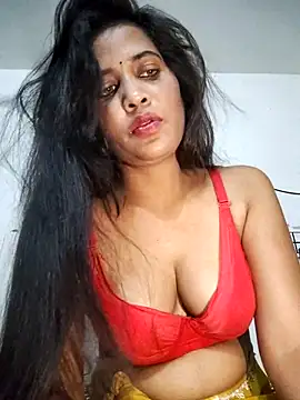 cute radhikaa online show from April 22, 2026, 7:48 pm