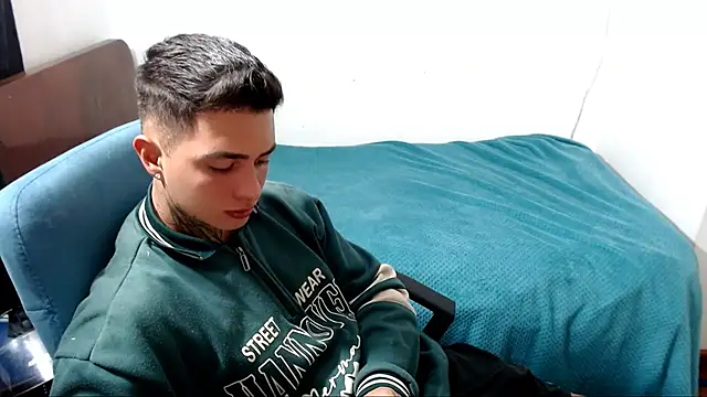 santii ss online show from September 18, 2025, 11:18 pm