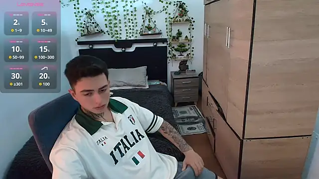 santii ss online show from April 24, 2026, 1:35 pm