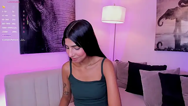 chelssy7 online show from December 5, 2025, 3:37 am