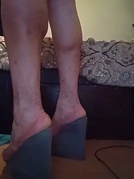 Crossedsissy online show from May 21, 2026, 9:33 pm