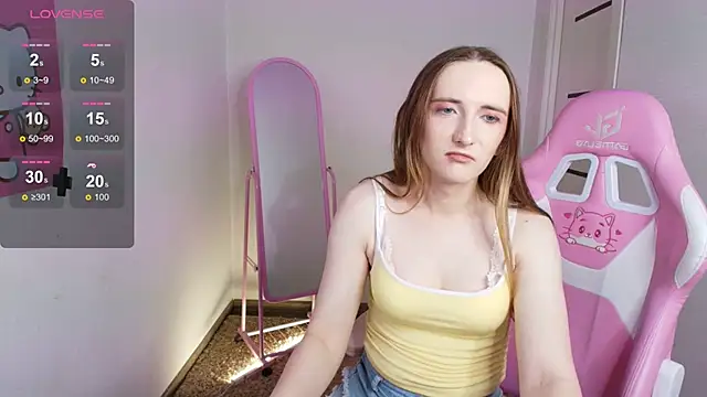 Vi Luxy online show from September 10, 2025, 2:22 am