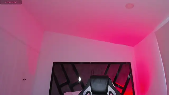 MarilynDupont online show from October 28, 2025, 9:50 pm