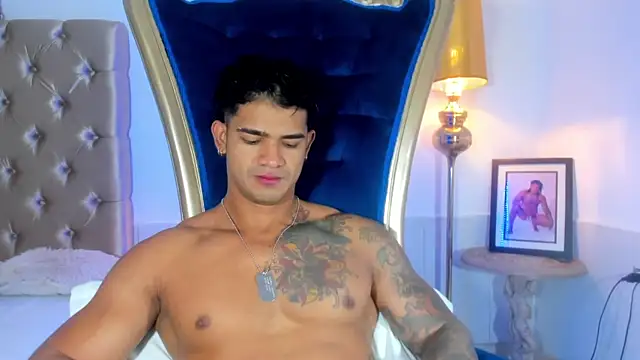 antonio  444 online show from September 26, 2025, 9:13 am