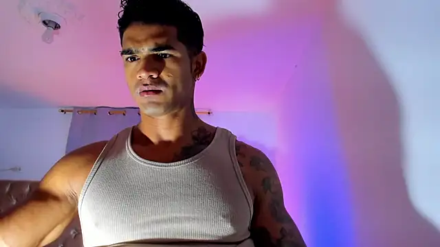 antonio  444 online show from March 17, 2026, 6:06 am