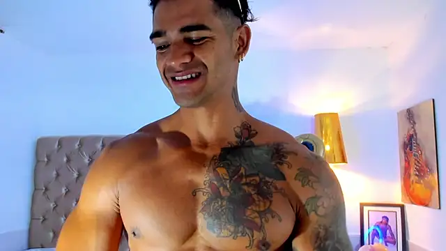 antonio  444 online show from April 21, 2026, 7:03 am